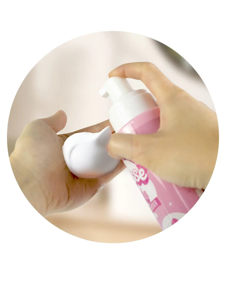 Mousse de douche avec texture légère et flacon élégant