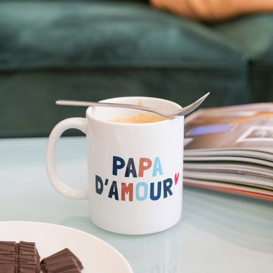 Mug avec inscription 'Papa d'Amour' sur fond blanc