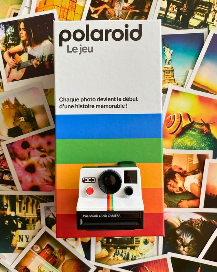 Boîte de Polaroid le jeu avec des illustrations colorées