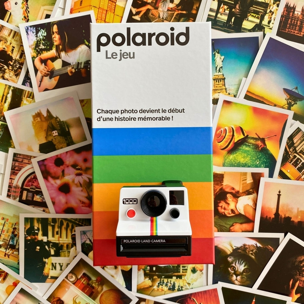 Boîte de Polaroid le jeu avec des illustrations colorées