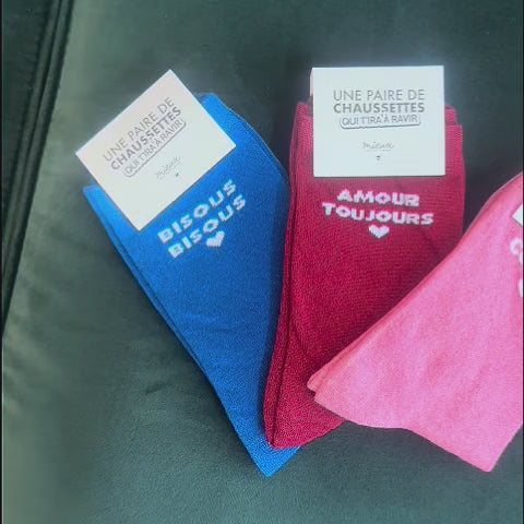 Vidéo de présentation des chaussettes à message pailletées