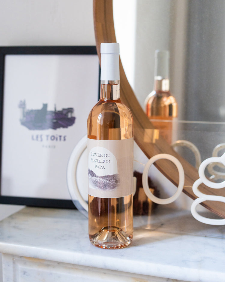 Bouteille de vin rosé avec étiquette 'Cuvée du Meilleur Papa'