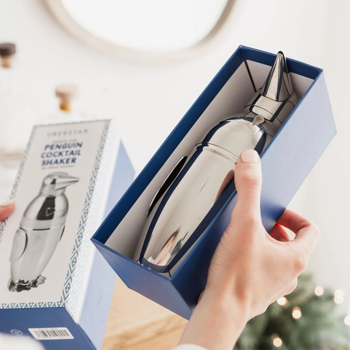 Shaker à cocktails pingouin avec finition brillante et design rétro
