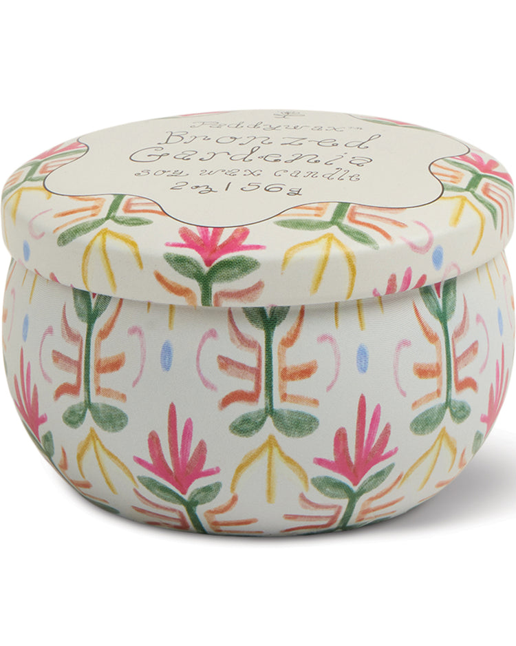 Bougie tulipe Paddywax vue de côté avec motif floral délicat