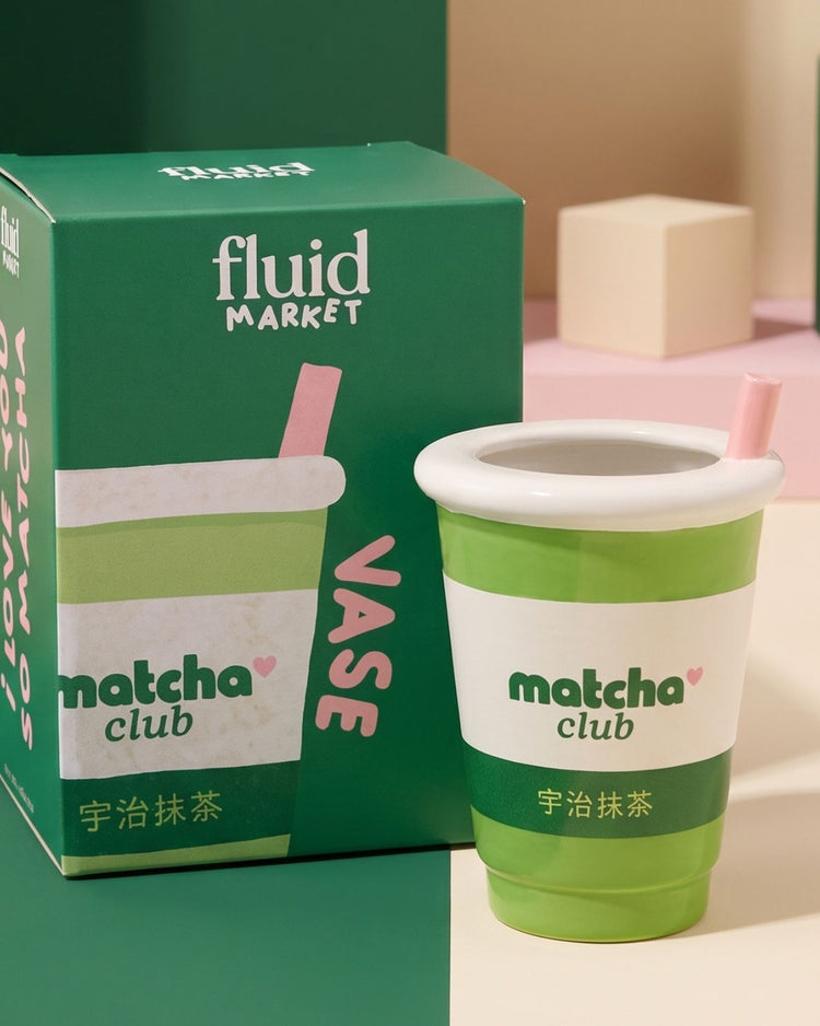 Vase Matcha aux motifs fluides sur fond clair