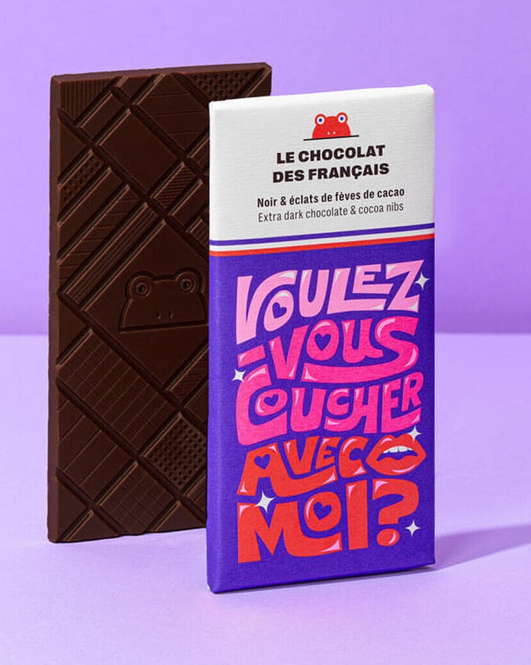 Tablette de chocolat avec message audacieux en gros plan