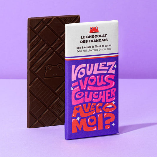 Tablette de chocolat avec message audacieux en gros plan