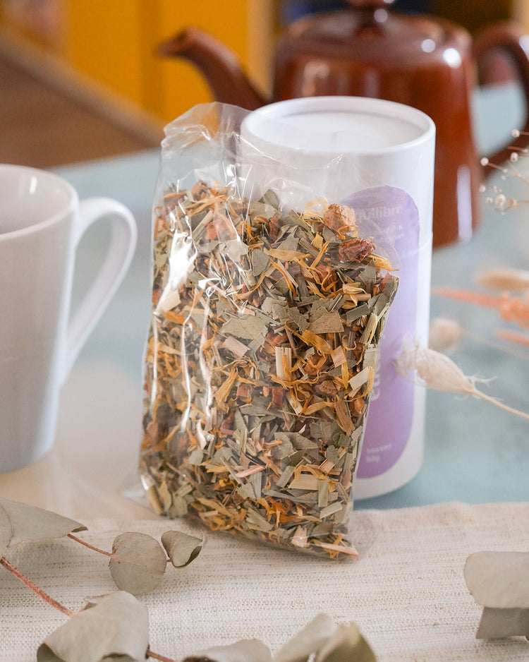 Tisane au CBD et eucalyptus en sachet, vue de face.