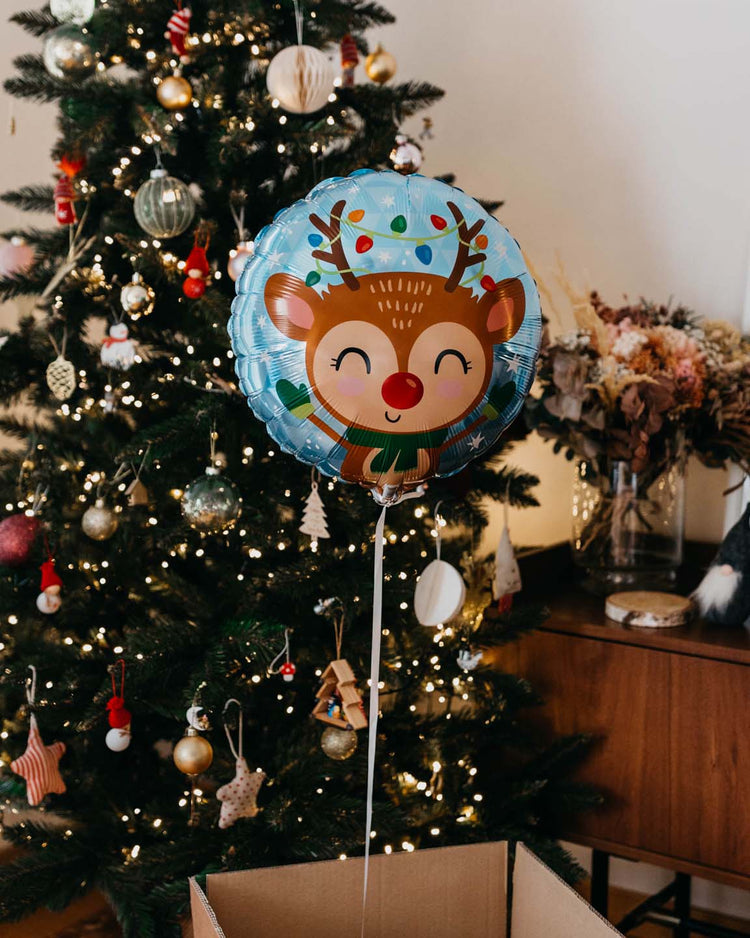 Ballon Renne de Noël avec motif de renne et flocons de neige.