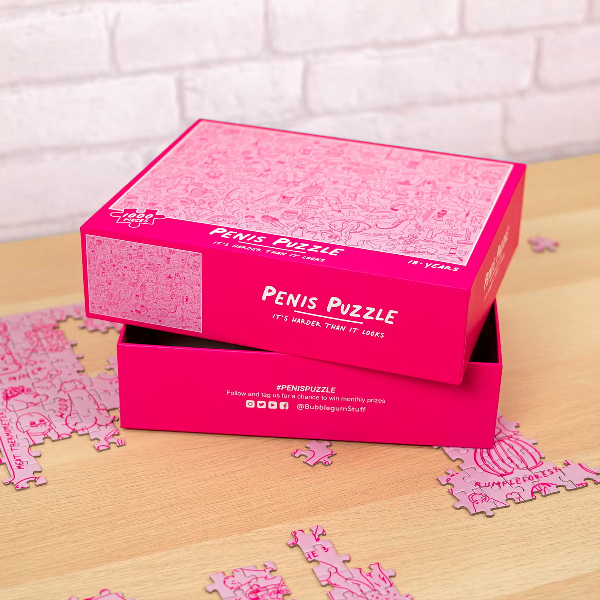 Puzzle humoristique avec illustrations de pénis en gros plan.